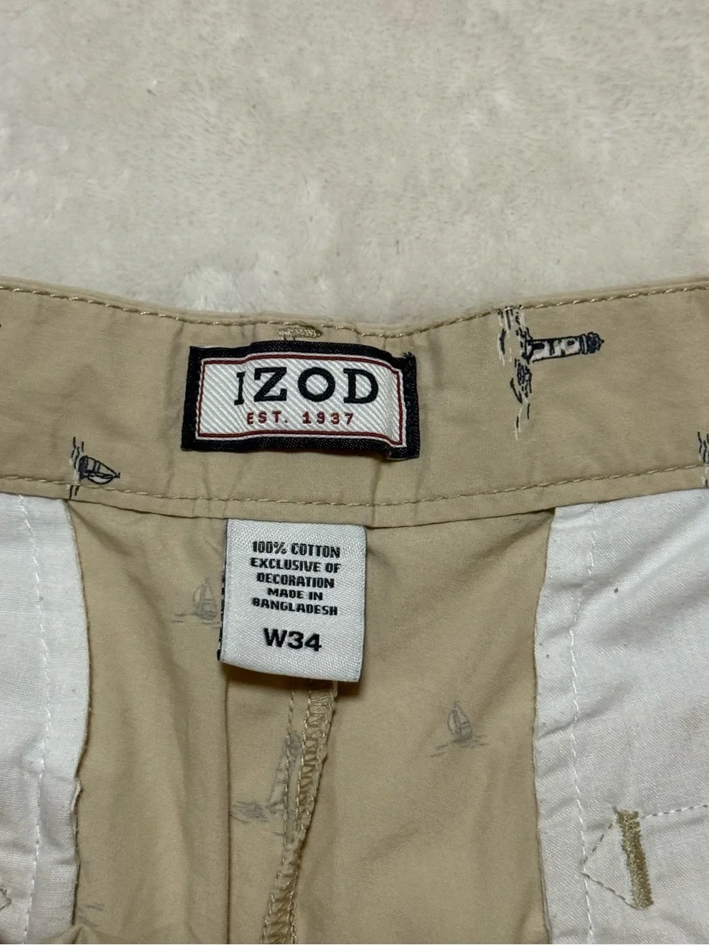 Izod Beige Printed Flat Front Men's Shorts